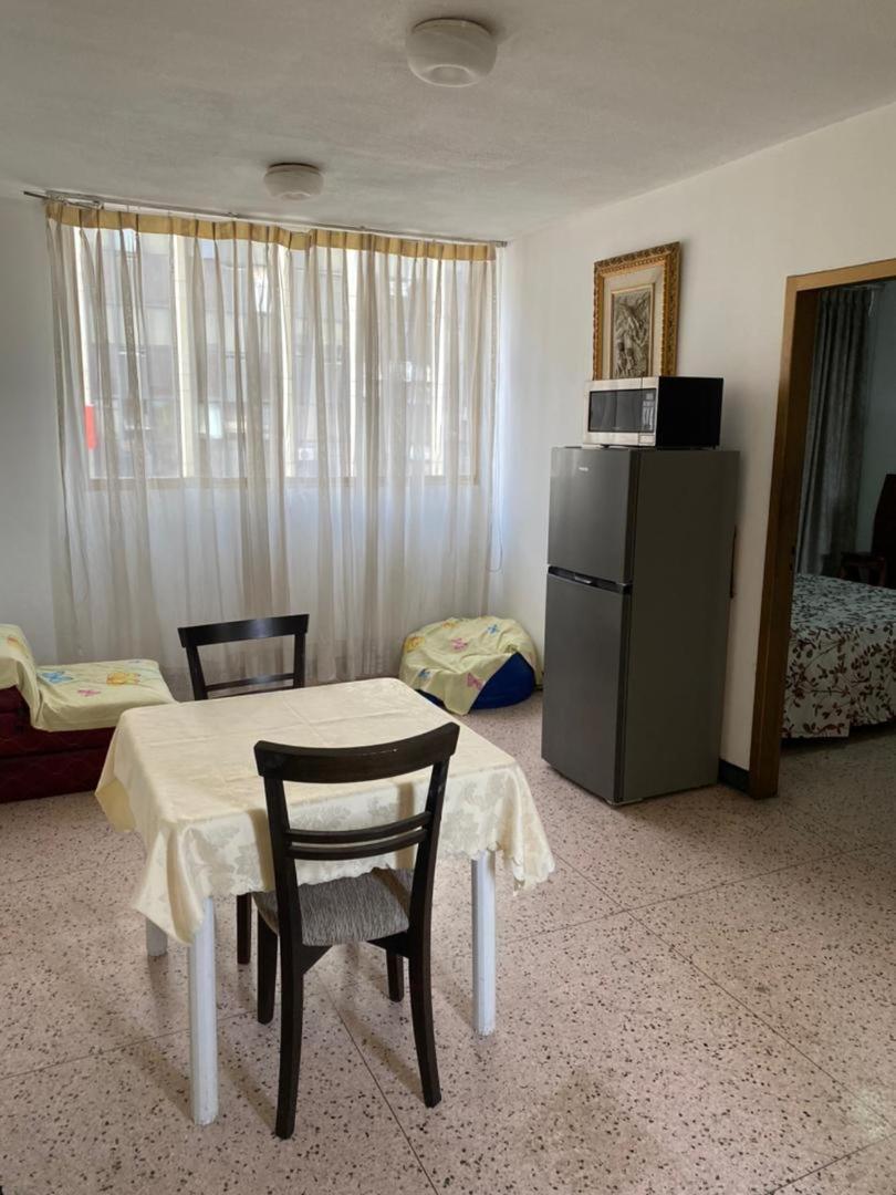 Apto Centro De Ccs, Cerca Todo! Apartament *